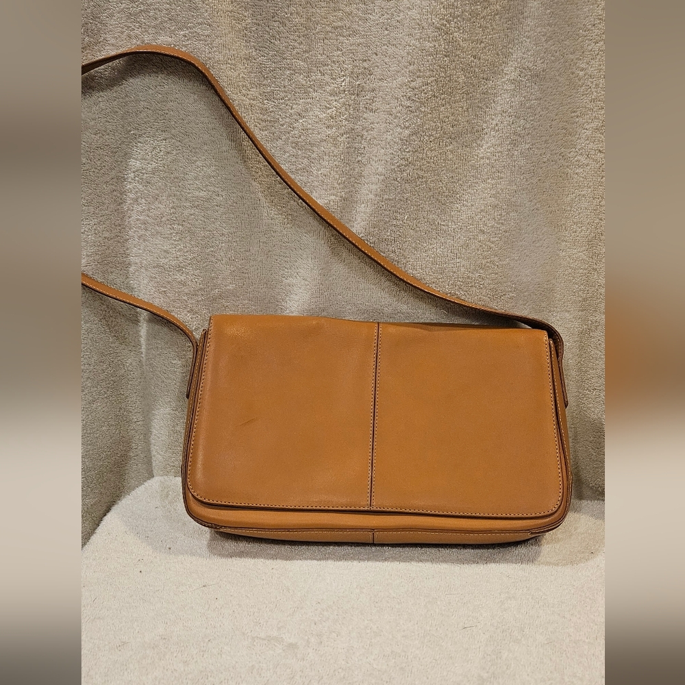 TALBOTS LEATHER PURSE